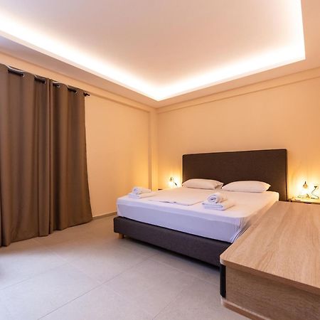 Mini Suites Near Athen'S Airport Free Shuttle From And To Athen'S Airport สปาตา ภายนอก รูปภาพ