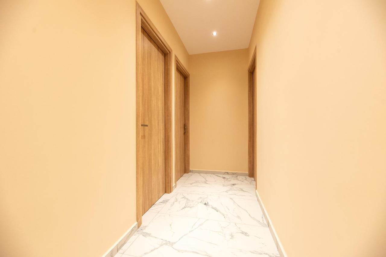 Mini Suites Near Athen'S Airport Free Shuttle From And To Athen'S Airport สปาตา ภายนอก รูปภาพ