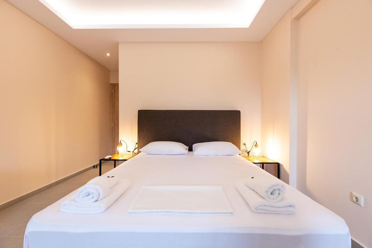 Mini Suites Near Athen'S Airport Free Shuttle From And To Athen'S Airport สปาตา ภายนอก รูปภาพ