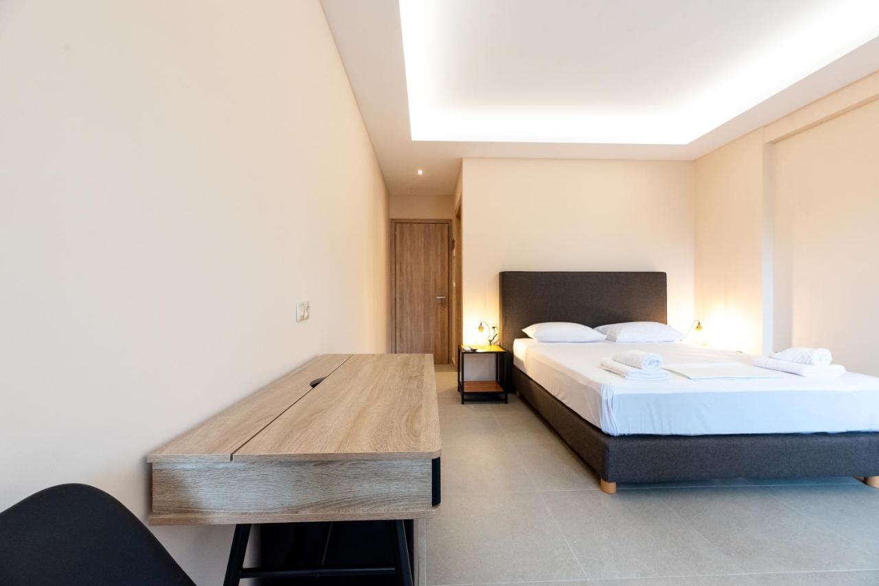 Mini Suites Near Athen'S Airport Free Shuttle From And To Athen'S Airport สปาตา ภายนอก รูปภาพ
