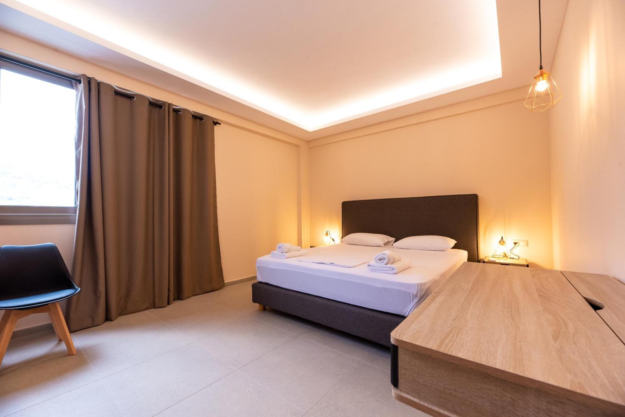 Mini Suites Near Athen'S Airport Free Shuttle From And To Athen'S Airport สปาตา ภายนอก รูปภาพ